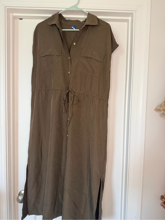 Old Navy Dresses & Skirts - Old Navy olive Button-Front Shirt Dress with Drawstring Waist